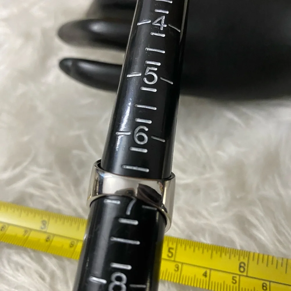 Sterling Silver 925 Knife Edge Ring - Picture 3 of 4